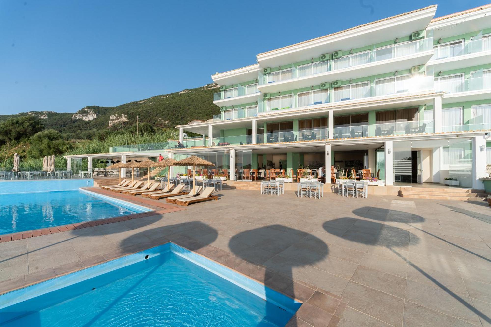 Corfu Maris Bellos Benitses  Exterior photo